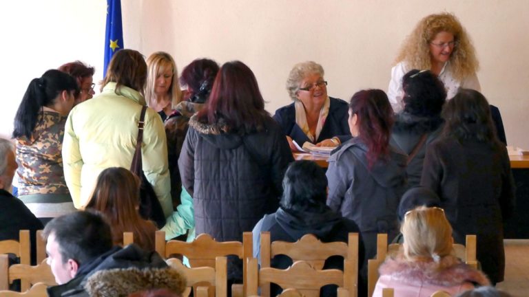 Διατακτικές από το δήμο Βόλου σε 150 δημότες για προμήθεια τροφίμων