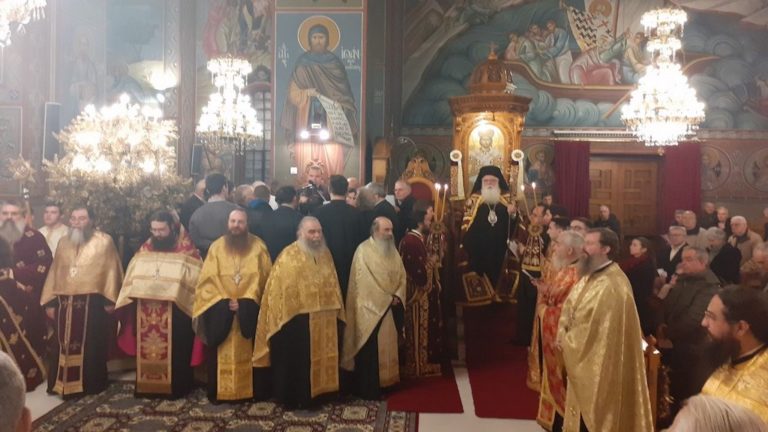 Λαμπρά τα Χριστούγεννα στον Βόλο