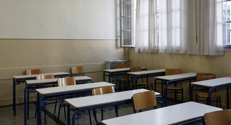 Χανιά: Μαθητής Γυμνασίου απείλησε συμμαθητή του με… σουγιά – μπρελόκ
