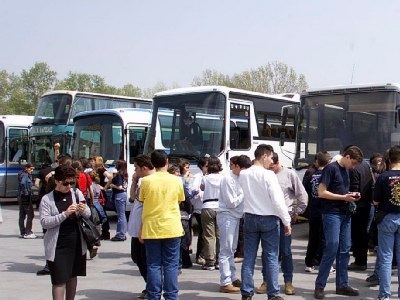 Στον “αέρα” οι μεταφορές των μαθητών;