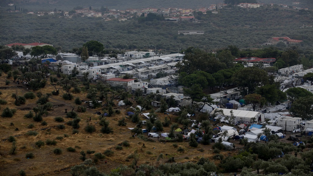 Μυτιλήνη: Μετανάστες έκλεισαν τον δρόμο που οδηγεί στη Μόρια