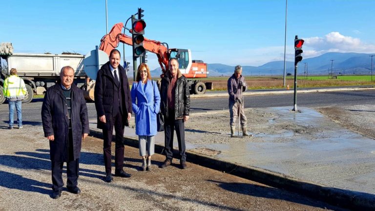 Συντήρηση κόμβων στον οδικό άξονα Καρδίτσας-Αθηνών από την Π.Ε. Καρδίτσας