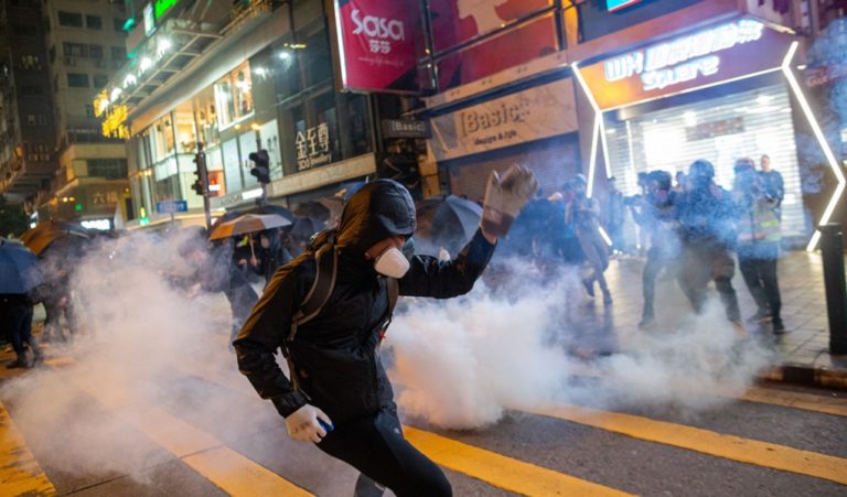 Σχεδιασμός Πρωτοχρονιάς με διαδήλωση στο Χονγκ Κονγκ