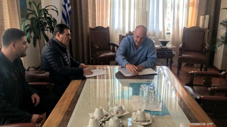 Αντικαθίσταται η οδογέφυρα στον Ξηριά-Υπογραφή σύμβασης με εργολάβο