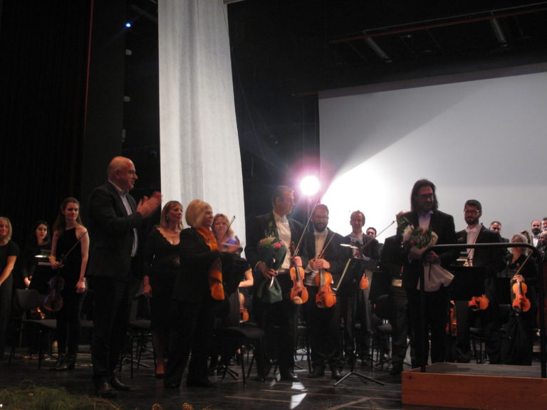 Κομοτηνή: “Μάγεψαν”  το κοινό  ο Λεωνίδας Καβάκος και η Κρατική Ορχήστρα Αθηνών