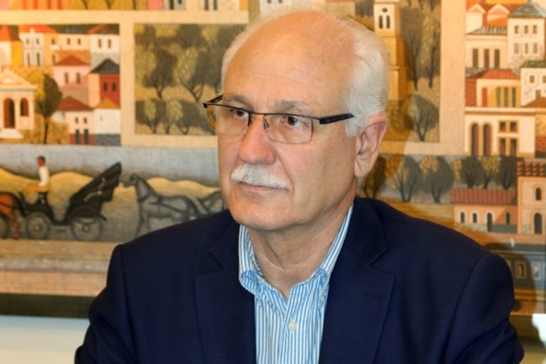 Απ. Καλογιάννης: “Θέλουν να εμποδίσουν το έργο μας αλλά τιμωρούν την πόλη”