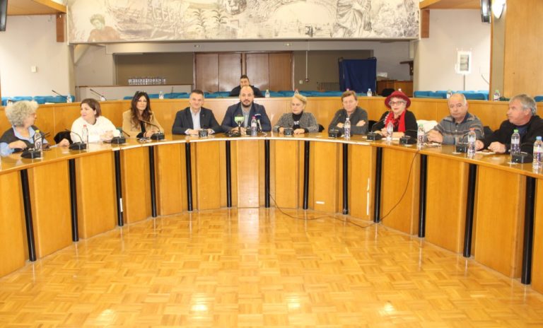 Πλούσιο εορταστικό πρόγραμμα από την Περιφέρεια Θεσσαλίας