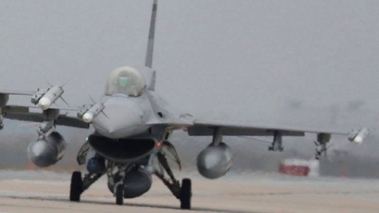 Κατατέθηκε νομοσχέδιο για την αναβάθμιση των F-16