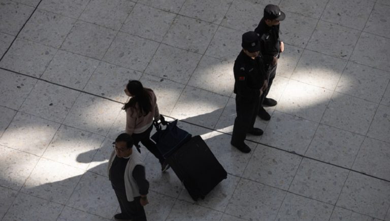 Χονγκ Κονγκ: Nέες κινητοποιήσεις και παρέμβαση της αστυνομίας