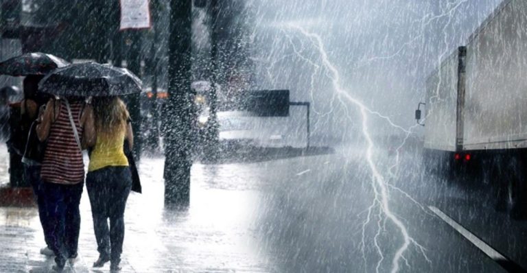 Κακοκαιρία εξπρές με βροχές, καταιγίδες και χαλάζι – Ήχησε το 112, συστάσεις για τους κεραυνούς