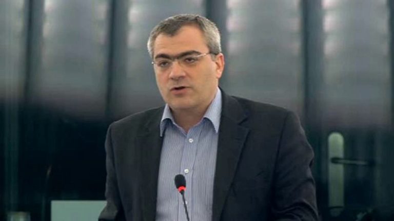 Ο ευρωβουλευτής του ΚΚΕ Κ. Παπαδάκης αύριο στην Καρδίτσα