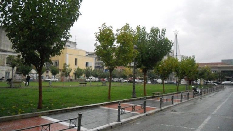Σε μια σύγχρονη και πράσινη πλατεία μετατρέπεται η Πλατεία Πανεπιστημίου στο Βόλο