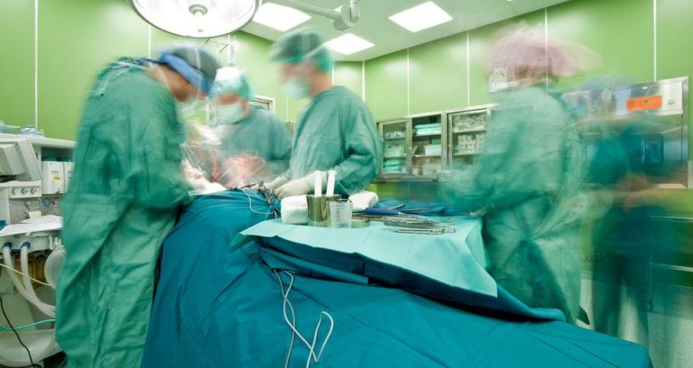 Εξειδικευμένη ορθοπεδική επέμβαση για πρώτη φορά στο Νοσοκομείο Ρεθύμνου