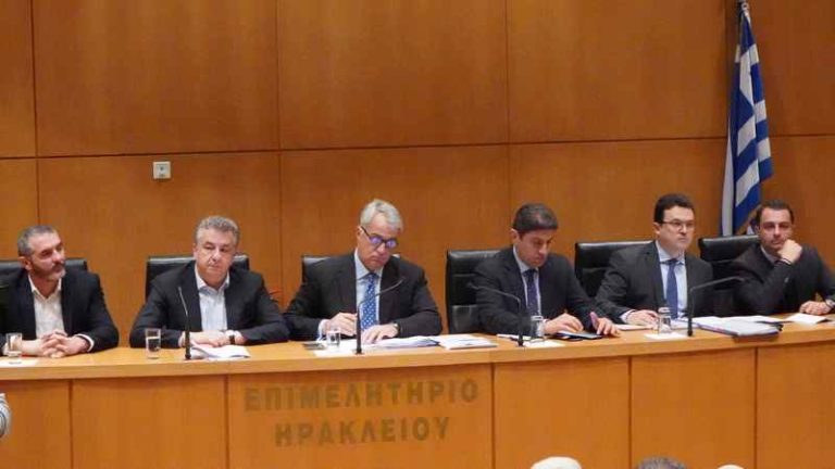 Δέσμη μέτρων για αποζημιώσεις των παραγωγών της Κρήτης, εξήγγειλε ο Μ. Βορίδης