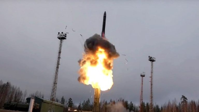 “Επιχειρησιακά ενεργός” ο πρώτος υπερηχητικός πύραυλος της Ρωσίας
