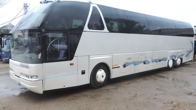 Ορεστιάδα: Διακινητής είχε κρύψει στον χώρο αποσκευών λεωφορείου 12 μετανάστες/πρόσφυγες