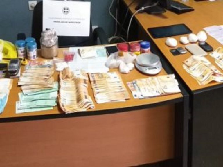 Η αστυνομία εξάρθρωσε δύο εγκληματικά κυκλώματα ναρκωτικών. Εννιά συλλήψεις από τις οποίες τρεις στην Ηγουμενίτσα