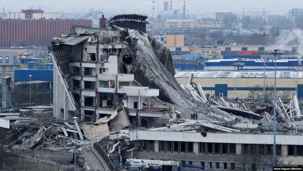 Ρωσία: Κατέρρευσε οροφή 28.000 τμ.-Νεκρός εργάτης (video)