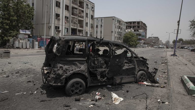 Υεμένη: Πολύνεκρη επίθεση των Χούτι σε στρατιωτικές εγκαταστάσεις
