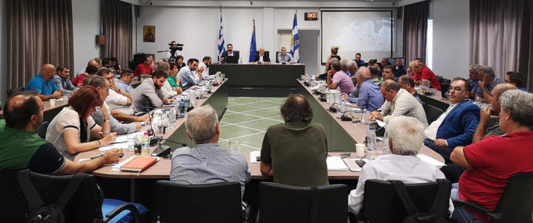 Μήνυση σε φιλόζωους από τον Δήμαρχο Χανίων