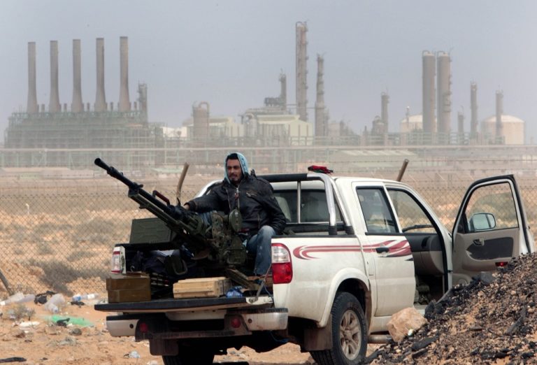Ξανά εχθροπραξίες στη Λιβύη- Παράταση 48 ωρών ζητά ο Χάφταρ-Απειλές Ερντογάν (video)