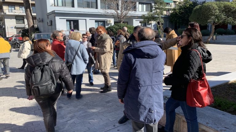Συγκέντρωση διαμαρτυρίας κατά της καύσης απορριμμάτων από τη Φυλή