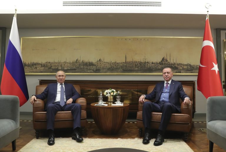Πούτιν και Ερντογάν εγκαινίασαν τον αγωγό Turkish Stream (video)