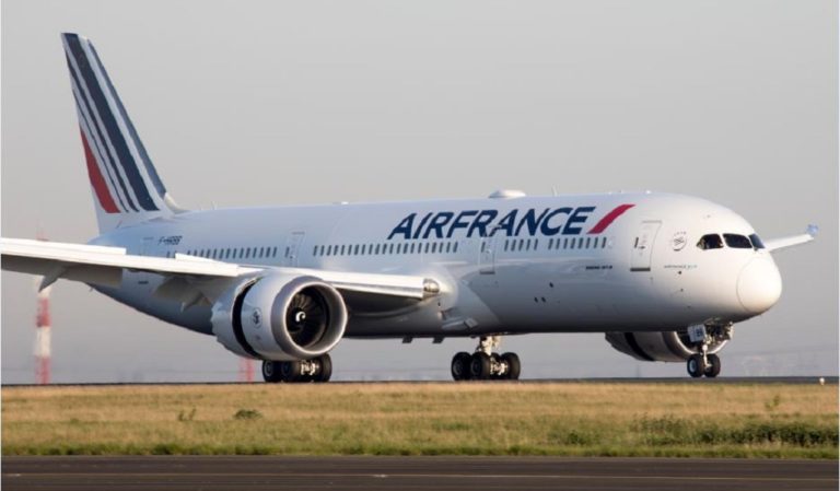 Γαλλία: Ένα παιδί βρέθηκε νεκρό στο σύστημα προσγείωσης αεροπλάνου