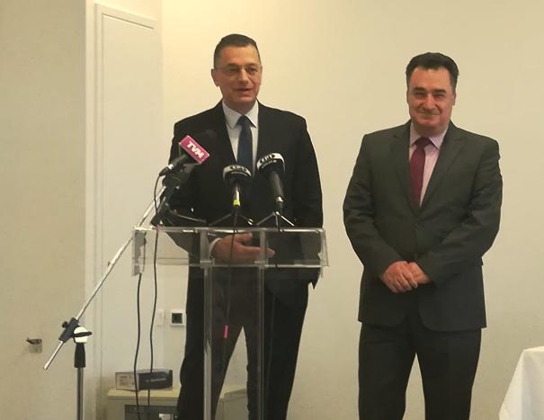 Για τα πλωτά φράγματα ανάσχεσης των προσφυγικών ροών μίλησε στη Μυτιλήνη ο Αλκιβιάδης Στεφανής
