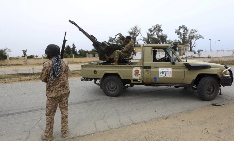 Απειλή κυρώσεων σε ξένες δυνάμεις που εμπλέκονται στη Λιβύη