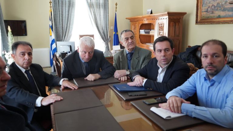 Έλεγχος ροών- επιστροφές – κλειστά κέντρα το σχέδιο της κυβέρνησης είπε ο Υπουργός Μετανάστευσης στη Λέσβο