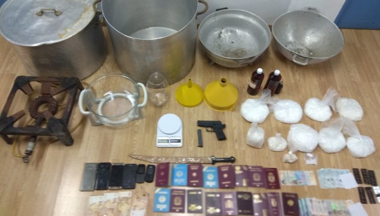Εργαστήριο shisha εντόπισε η Διώξη Ναρκωτικών στο κέντρο της Αθήνας- Τρεις συλλήψεις (video)