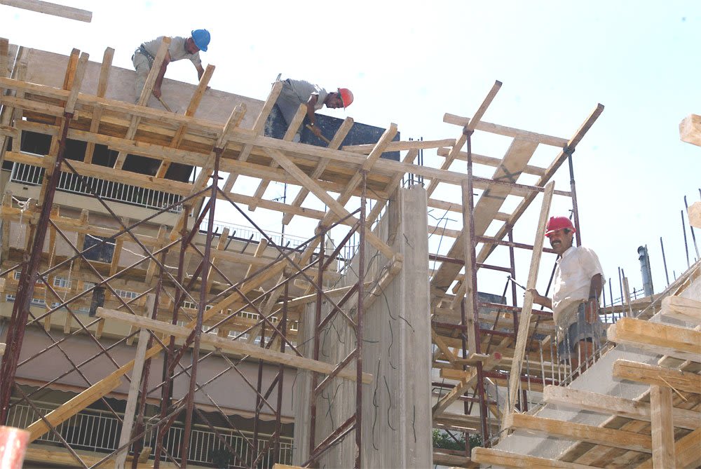 Οικοδομικά υλικά: Νέες αυξήσεις τιμών 6,9% τον Αύγουστο – Στα τούβλα η μεγαλύτερη αύξηση 14,3%