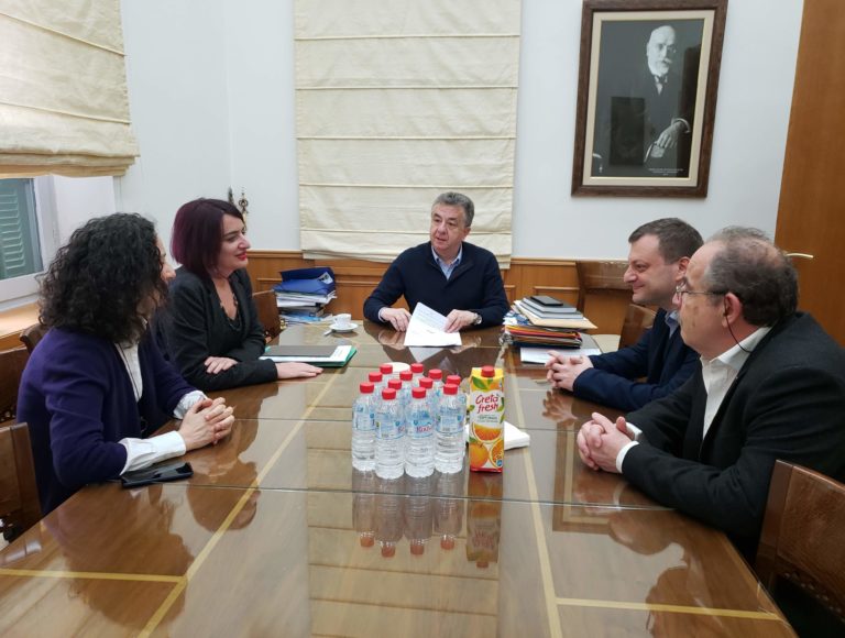 Υπογραφή σύμβασης Περιφέρειας και  ΕΛ.ΜΕ.ΠΑ. για το  «Πρόγραμμα Καθοδήγησης για Κοινωνικά Υπεύθυνες Επιχειρήσεις στην Κρήτη»