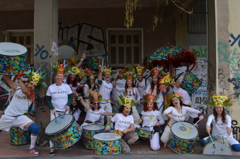 Οι Caracatu στην καρναβαλική παρέλαση των Φαρσάλων