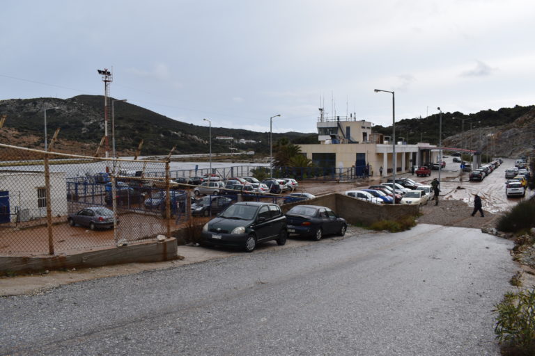 Προβλήματα στο αεροδρόμιο Ικαρίας από έντονη τοπική βροχόπτωση