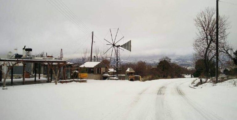 Κλειστά λόγω χιονόπτωσης τα σχολεία στο Λασίθι