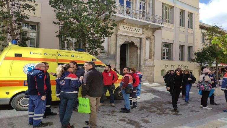 Αναβολή στη δίκη για τις επιθέσεις σε σπουδαστές και διασώστη του ΕΚΑΒ