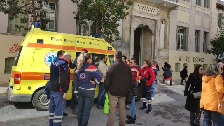 Στο αυτόφωρο για τον άγριο ξυλοδαρμό διασώστη του ΕΚΑΒ – Αντιδράσεις από τους συναδέλφους του