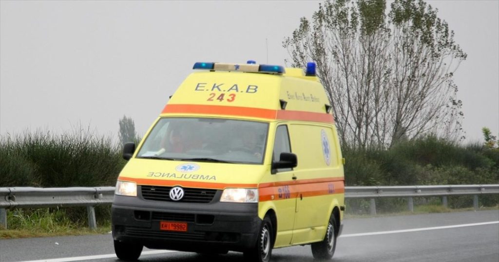 Λευκάδα: Θανάσιμος τραυματισμός ατόμου λόγω εκτροπής γεωργικού ελκυστήρα