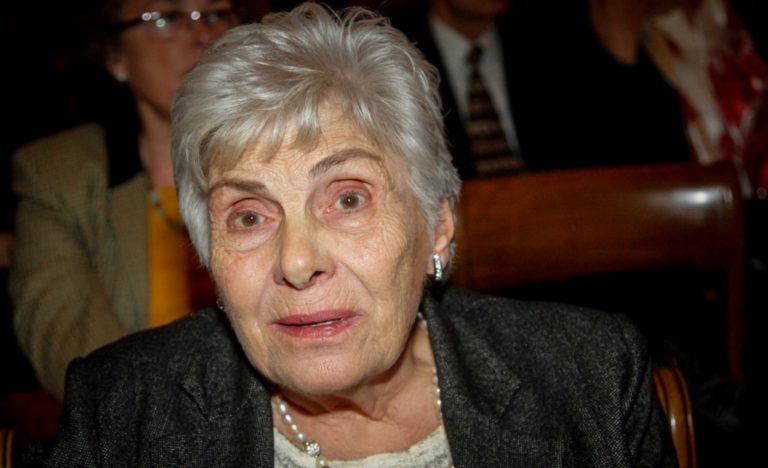 H Κική Δημουλά κόσμησε την ποίηση και τον πολιτισμό (video)