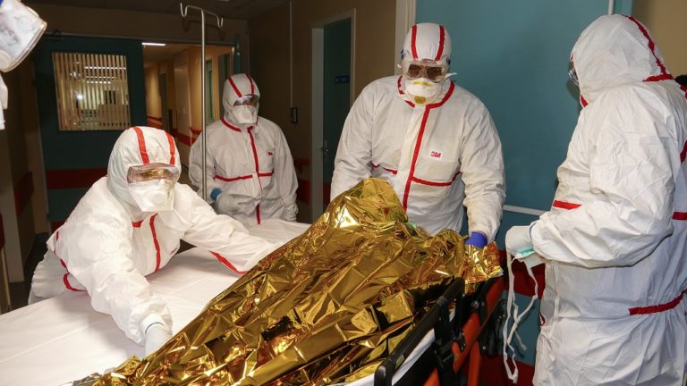 Και δέκατο επιβεβαιωμένο κρούσμα κορωνοϊού