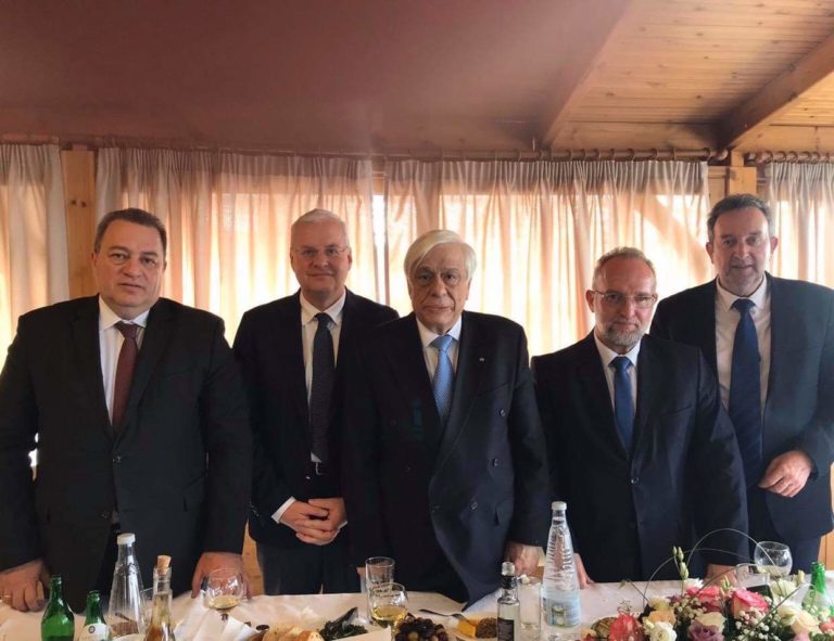 Ο βουλευτής Δημήτρης Χαρίτου στην τελετή ανακήρυξης του Προέδρου της Δημοκρατίας σε επίτιμο δημότη Μαρωνείας- Σαπών