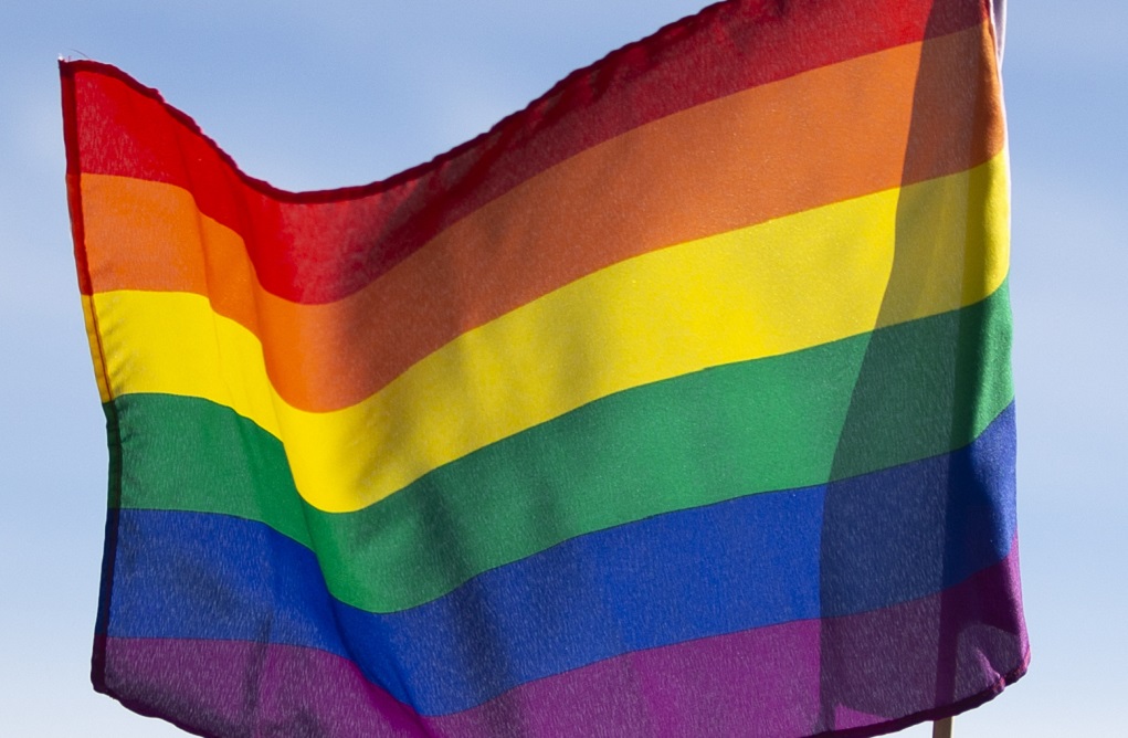 H Κομισιόν παρουσιάζει την πρώτη της στρατηγική για την ισότητα των ΛΟΑΤΚΙ στην ΕΕ
