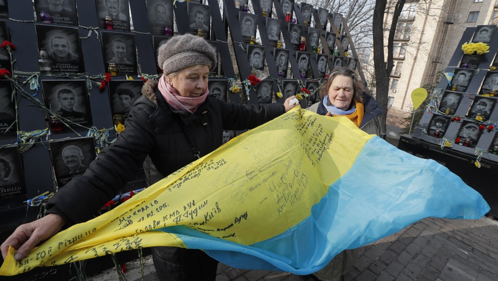 Ένας στρατιώτης νεκρός και τέσσερις τραυματίες στην Ανατολική Ουκρανία