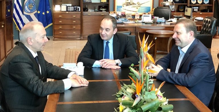 Κέρκυρα: Συνάντηση Γκίκα με τον υπουργό Ναυτιλίας