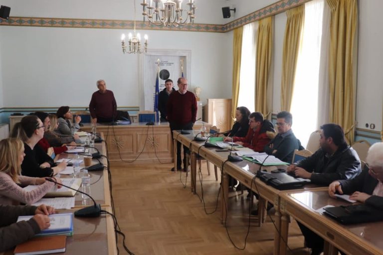 Περιφέρεια Πελοποννήσου: Σύσκεψη για προσωπικό και οργανισμό λειτουργίας