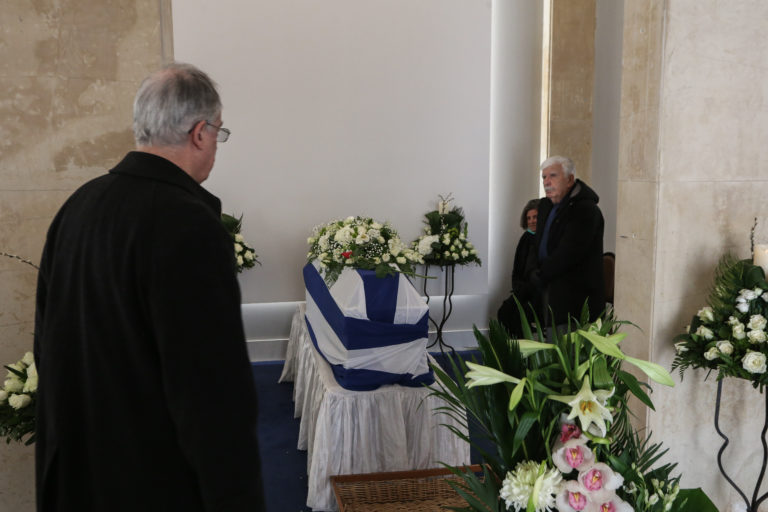 Η Βουλή των Ελλήνων αποχαιρέτησε τον πρώην Πρόεδρο Φίλιππο Πετσάλνικο
