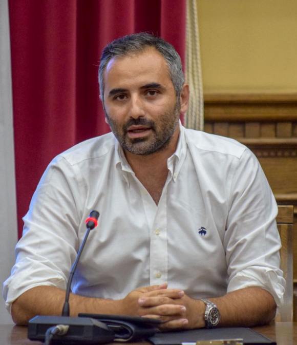 Κώστας Καρπουχτσής για το κλειστό κέντρο στη Ροδόπολη:«Πανικός και έλλειψη οργάνωσης της κυβέρνησης»