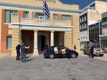 100.000 χειρουργικές μάσκες έχει διαθέσει η Περιφέρεια Κρήτης το τελευταίο τριήμερο